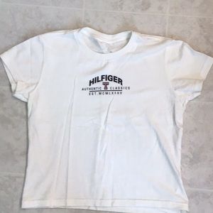 Women’s Tommy Hilfiger medium T-shirt.